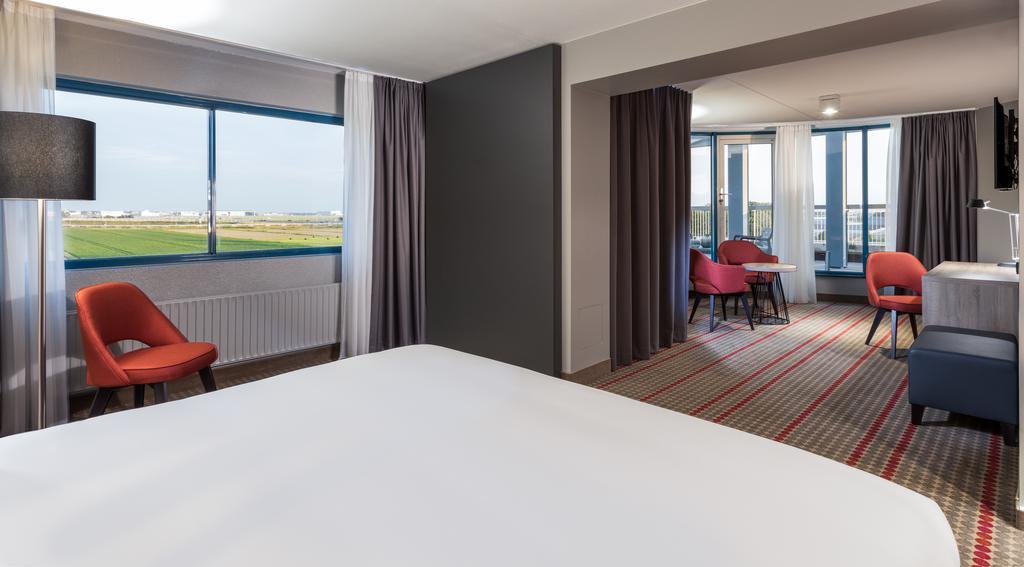 Hotel Ramada By Wyndham Amsterdam Airport Schiphol Badhoevedorp Zewnętrze zdjęcie